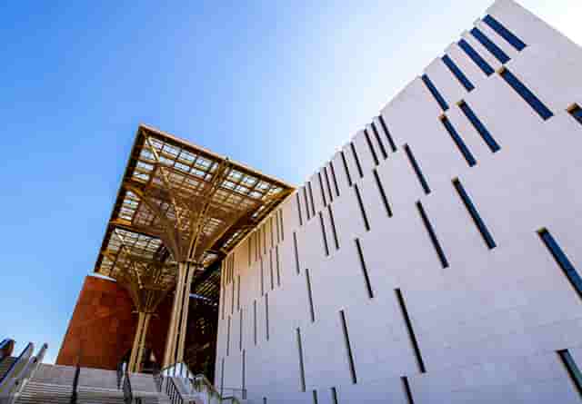 比亚迪上半年新车销量首进全球前十